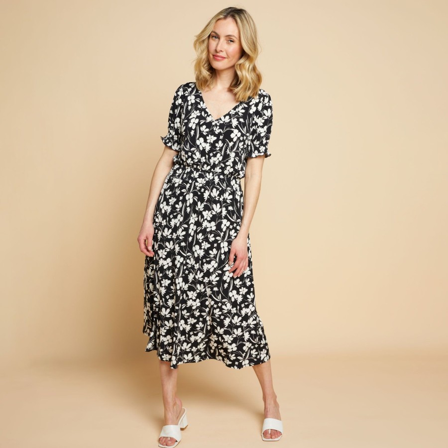 Dresses & Jumpsuits Emreco Maxi | Shirred Floral Print Wrap Tea Dress Black